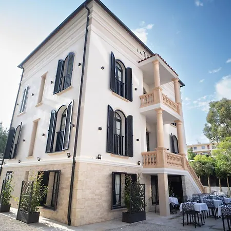 Hotel La Ora *